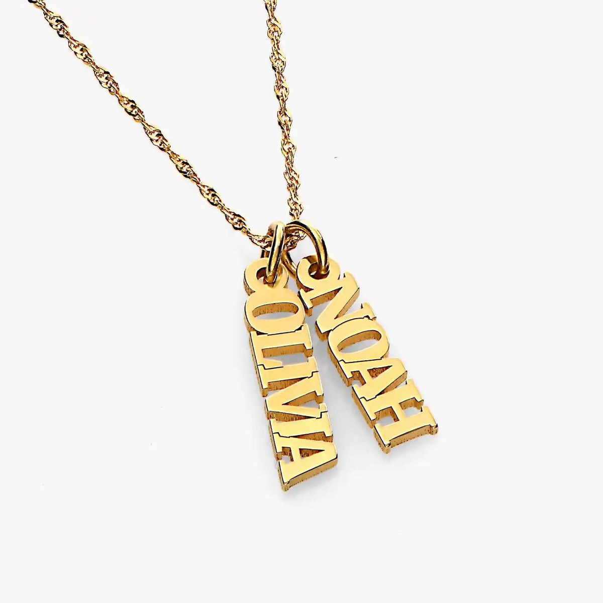 English Capital Vertical Name Necklace.