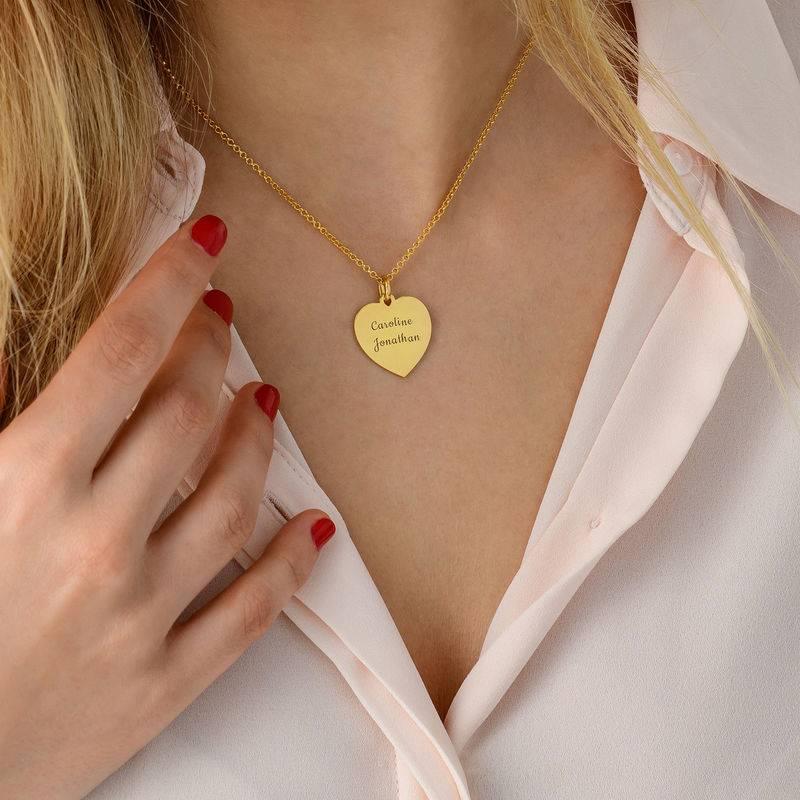 Personalized engraved heart pendant