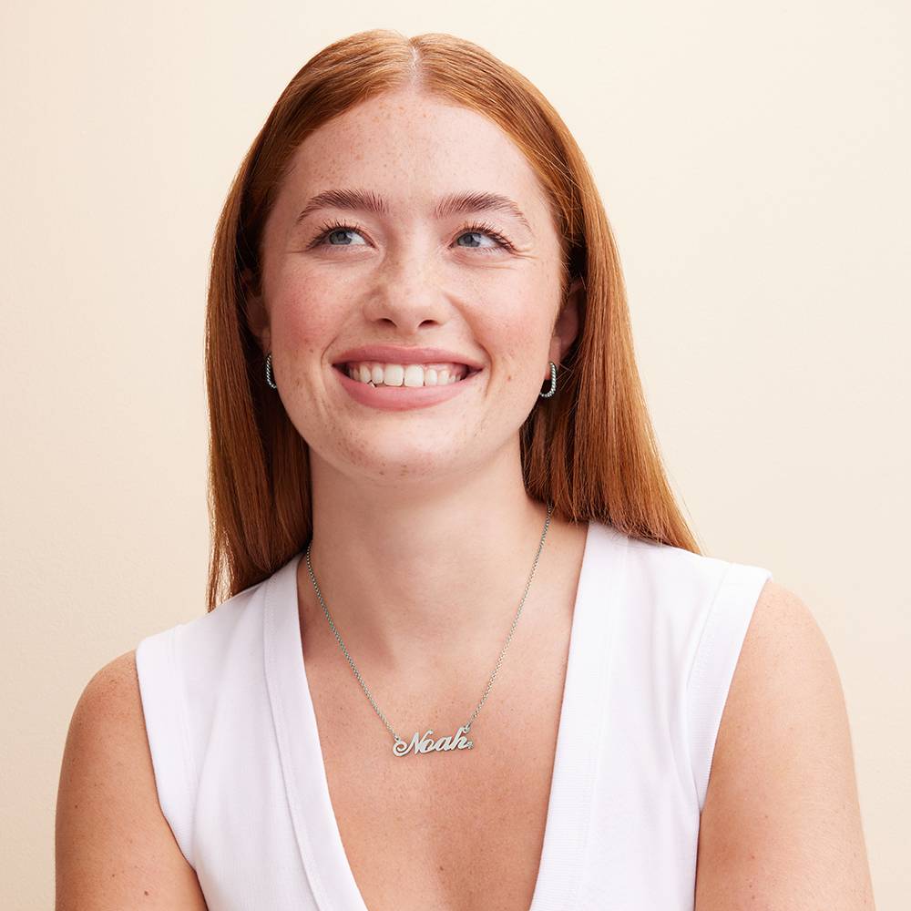 Personalized Classic English Name Necklace with Diamond